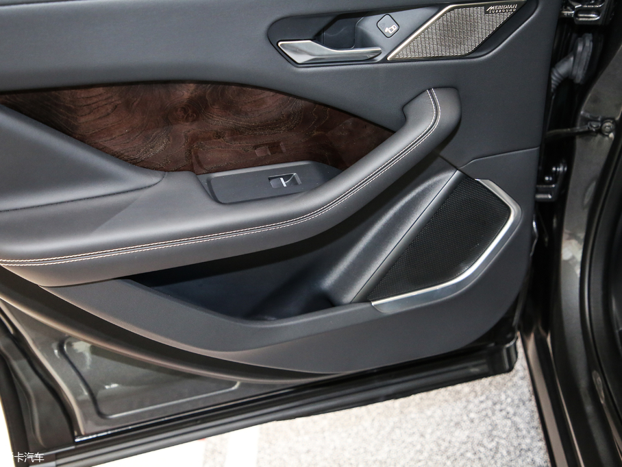 2018ݱI-PACE EV400 HSE