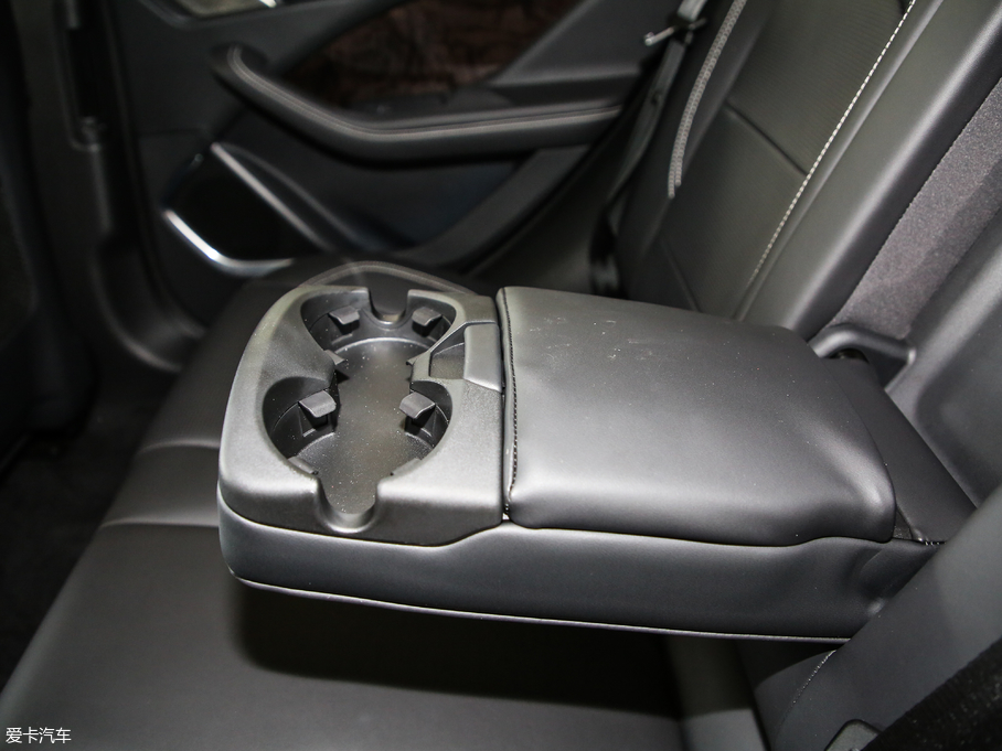 2018ݱI-PACE EV400 HSE