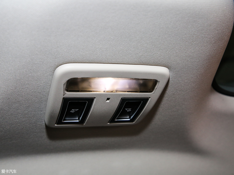 2018ݱI-PACE EV400 HSE