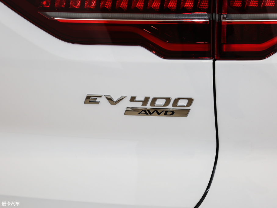 2018ݱI-PACE EV400 S