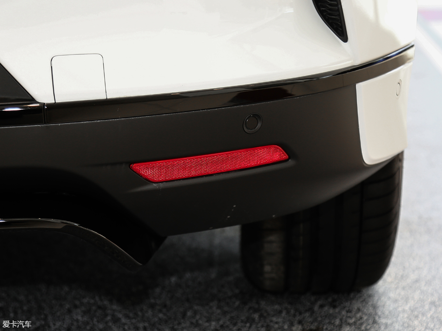 2018ݱI-PACE EV400 S