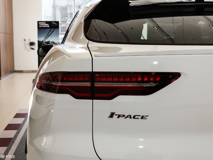 2018ݱI-PACE EV400 S