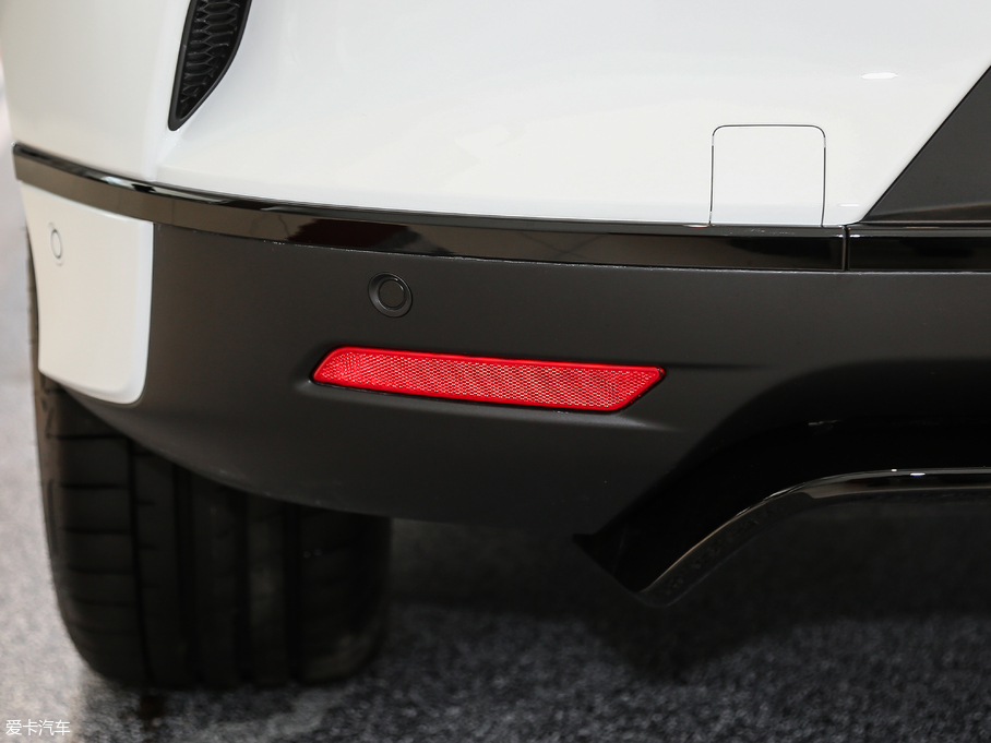 2018ݱI-PACE EV400 S