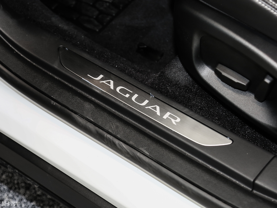 2018ݱI-PACE EV400 S