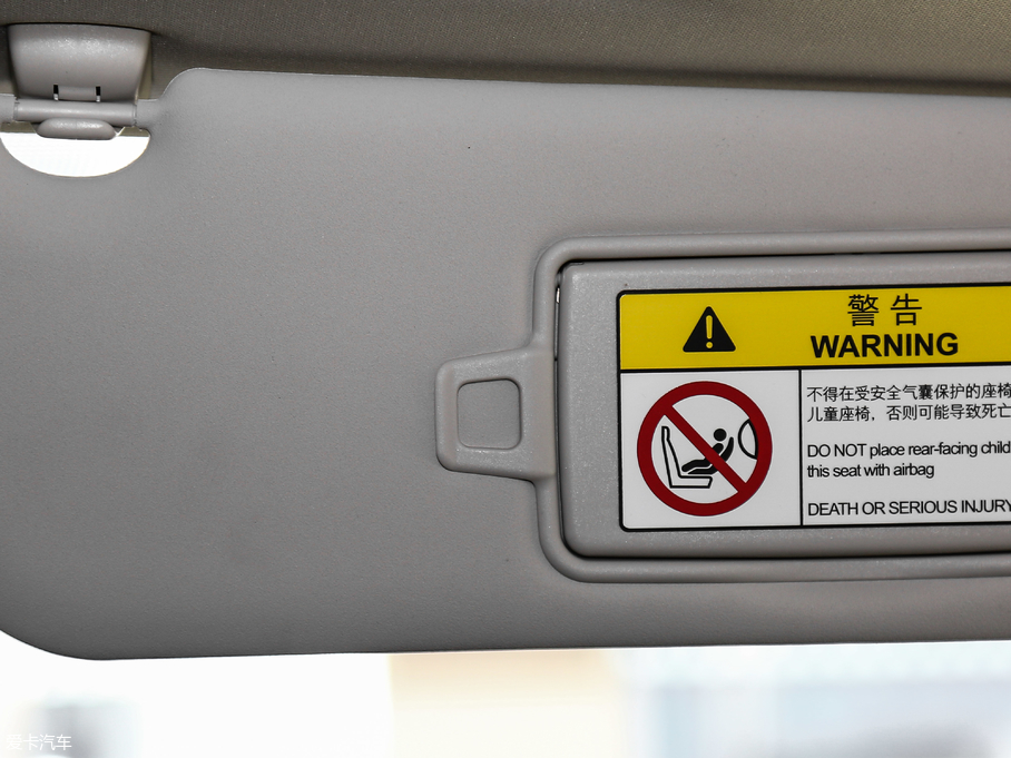 2018ݱI-PACE EV400 S