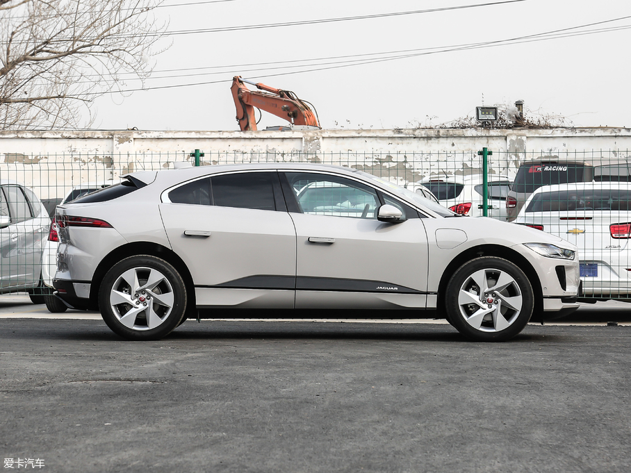 2018ݱI-PACE EV400 SE