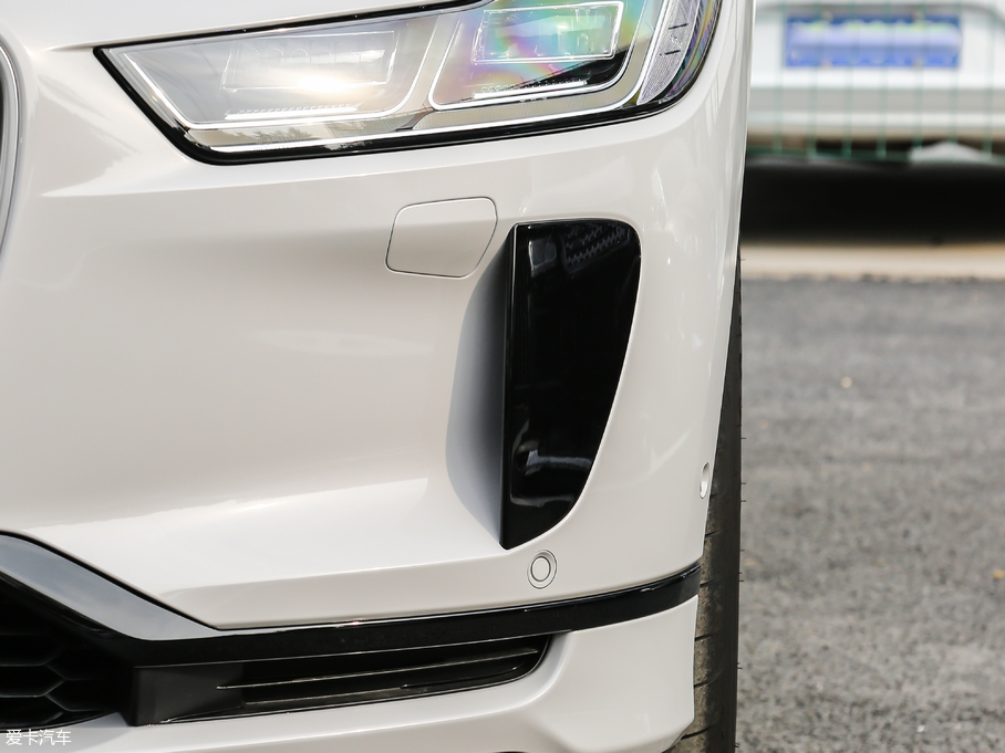 2018ݱI-PACE EV400 SE