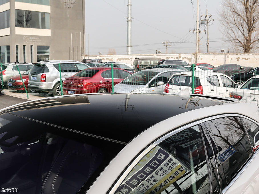 2018ݱI-PACE EV400 SE