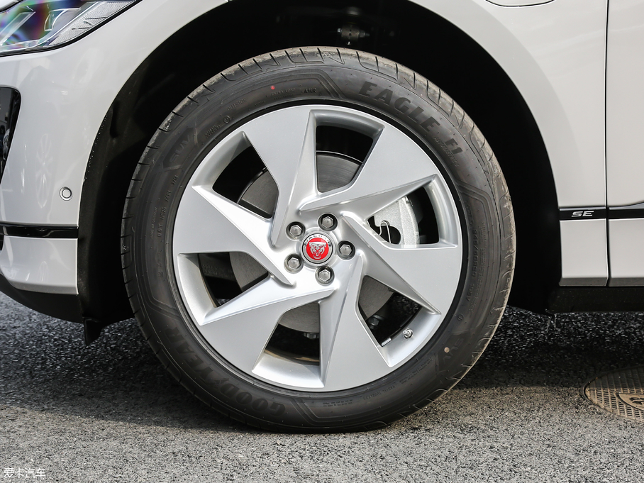 2018ݱI-PACE EV400 SE