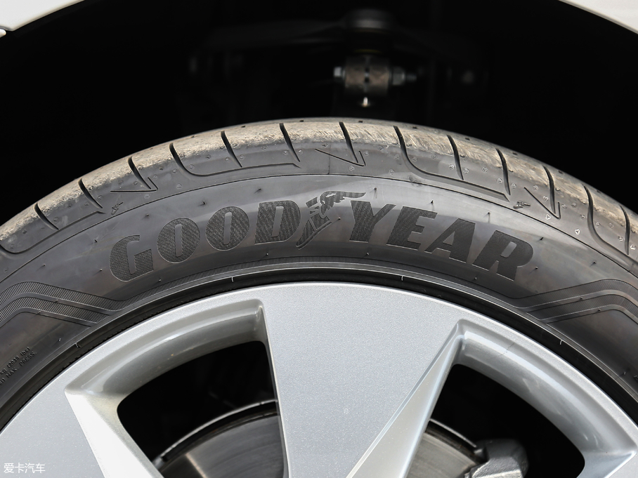 2018ݱI-PACE EV400 SE