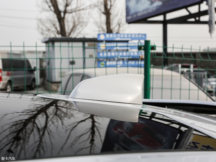 2018ݱI-PACE EV400 SE