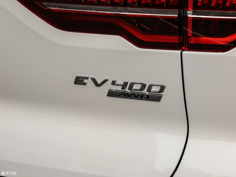 2018ݱI-PACE EV400 SE