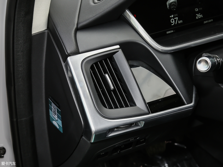 2018ݱI-PACE EV400 SE