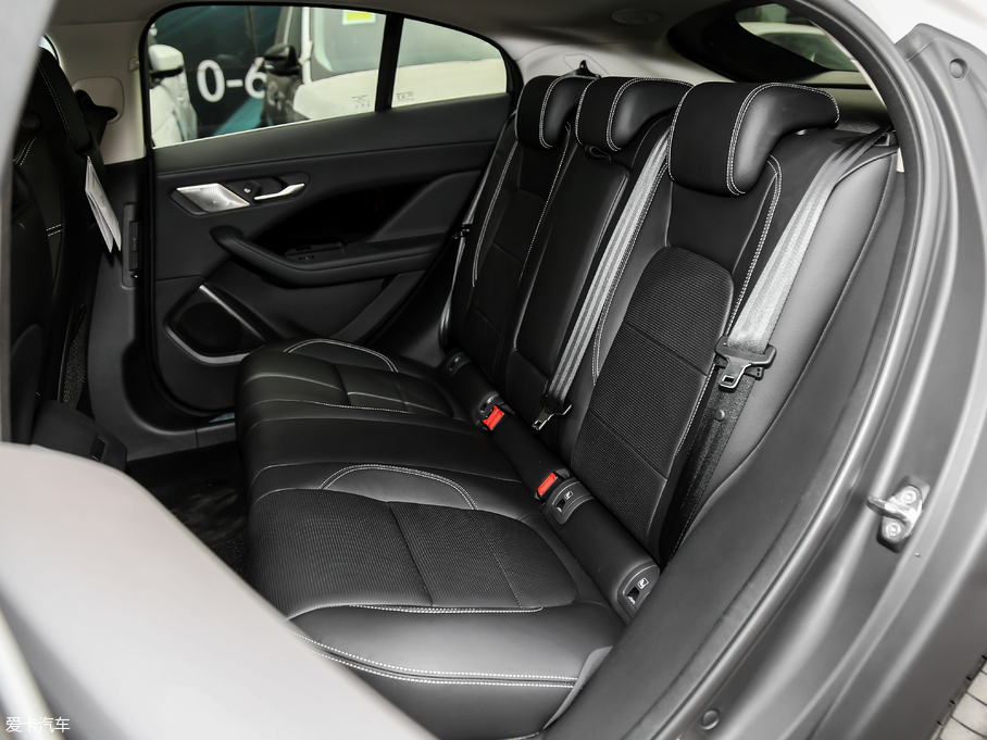 2018ݱI-PACE EV400 SE