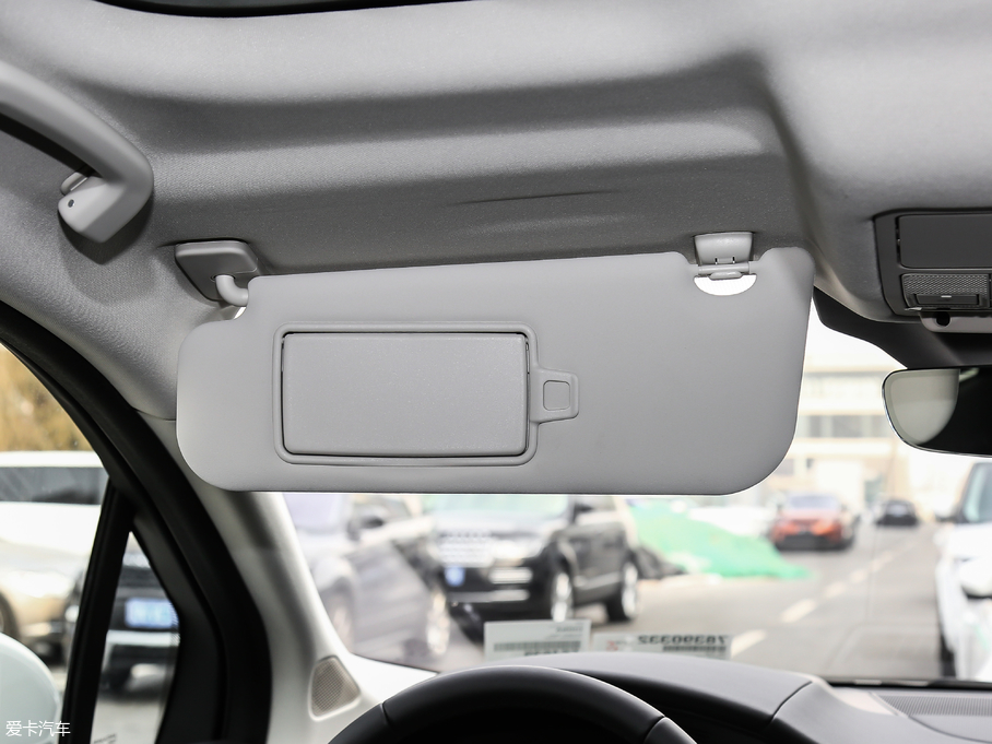 2018ݱI-PACE EV400 SE