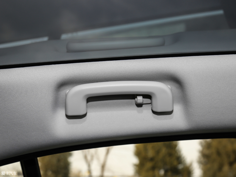 2018ݱI-PACE EV400 SE