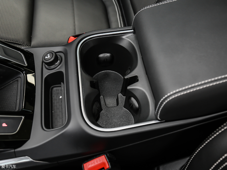 2018ݱI-PACE EV400 SE