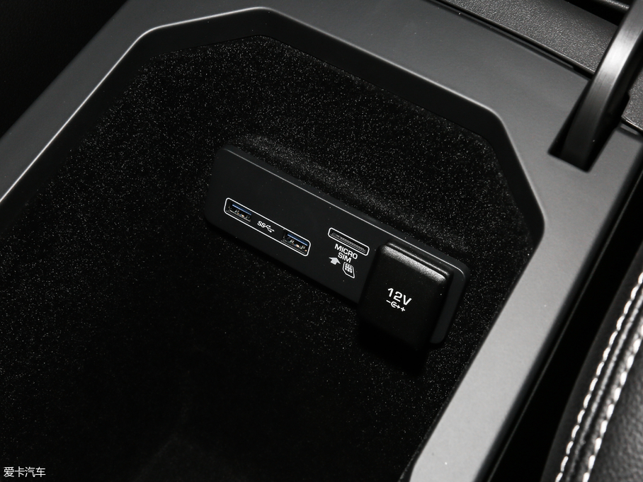 2018ݱI-PACE EV400 SE