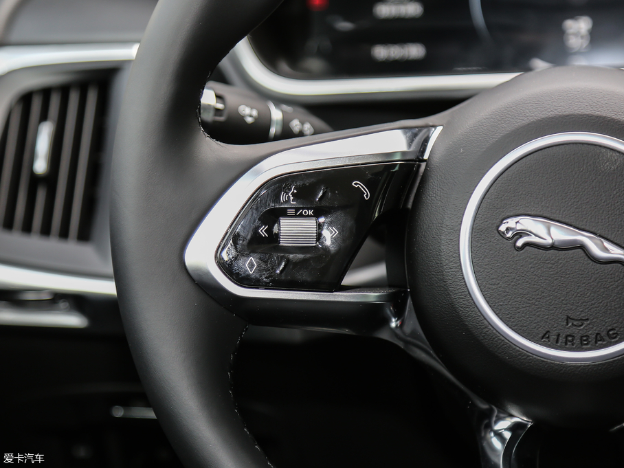 2018ݱI-PACE EV400 SE