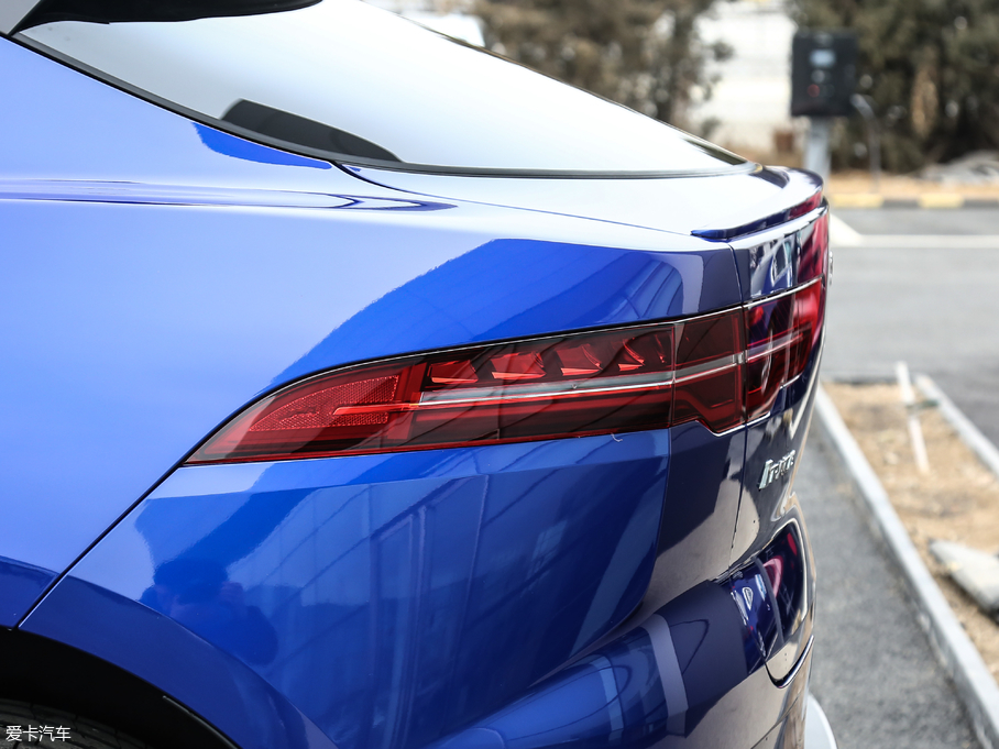 2018ݱI-PACE EV400 SE