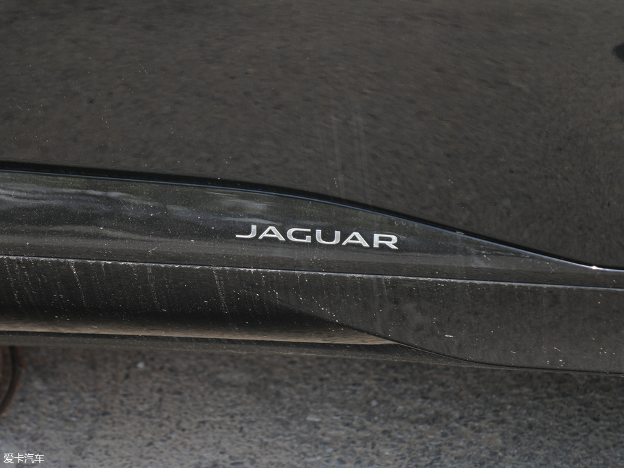 2018ݱI-PACE EV400 SE