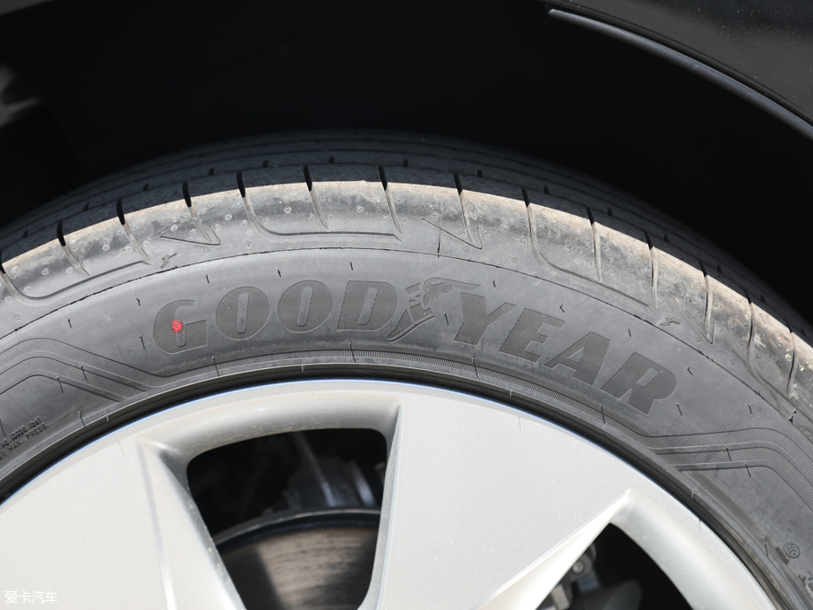 2018ݱI-PACE EV400 SE