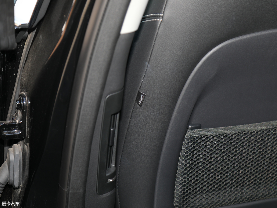 2018ݱI-PACE EV400 SE