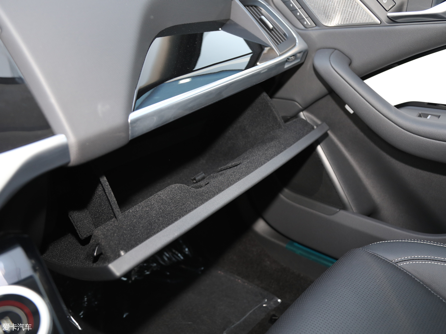 2018ݱI-PACE EV400 SE