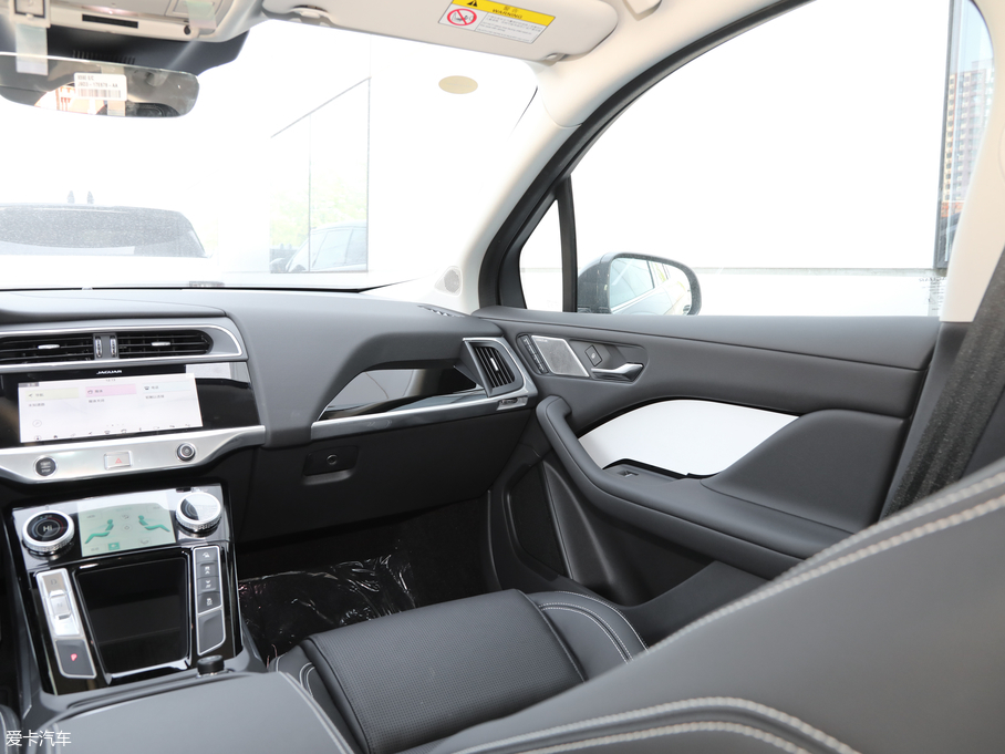 2018ݱI-PACE EV400 SE