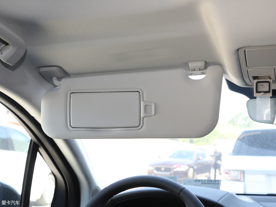 2018ݱI-PACE EV400 SE