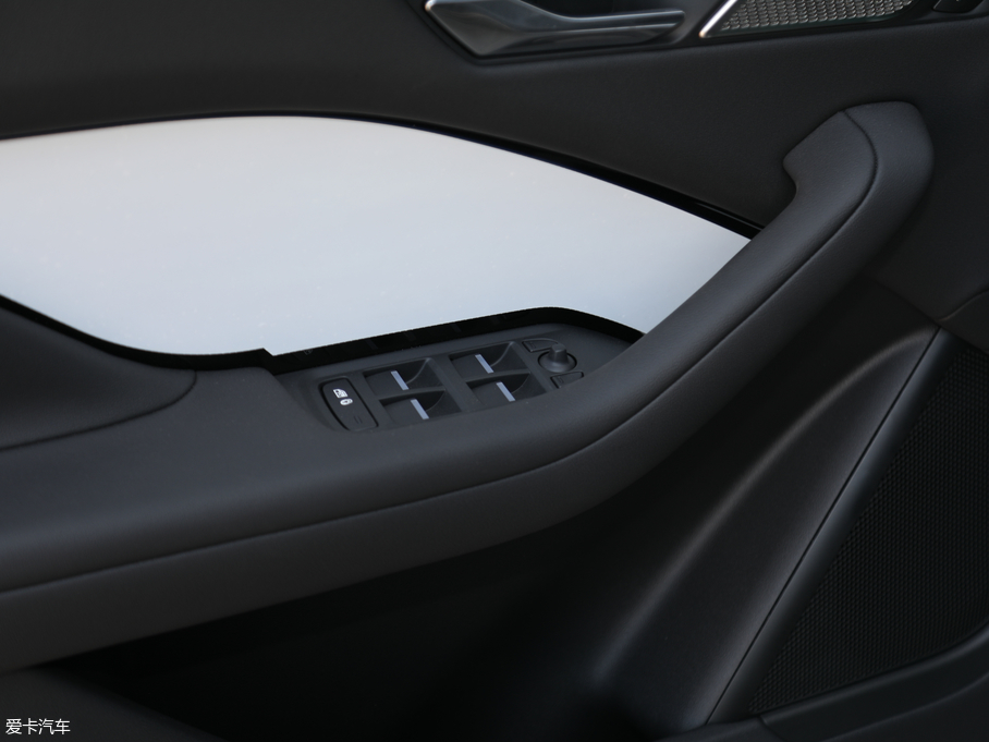 2018��ݱ�I-PACE EV400 SE