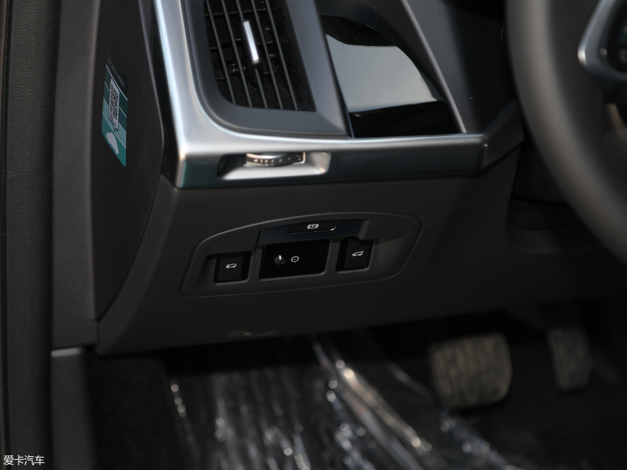 2018ݱI-PACE EV400 SE