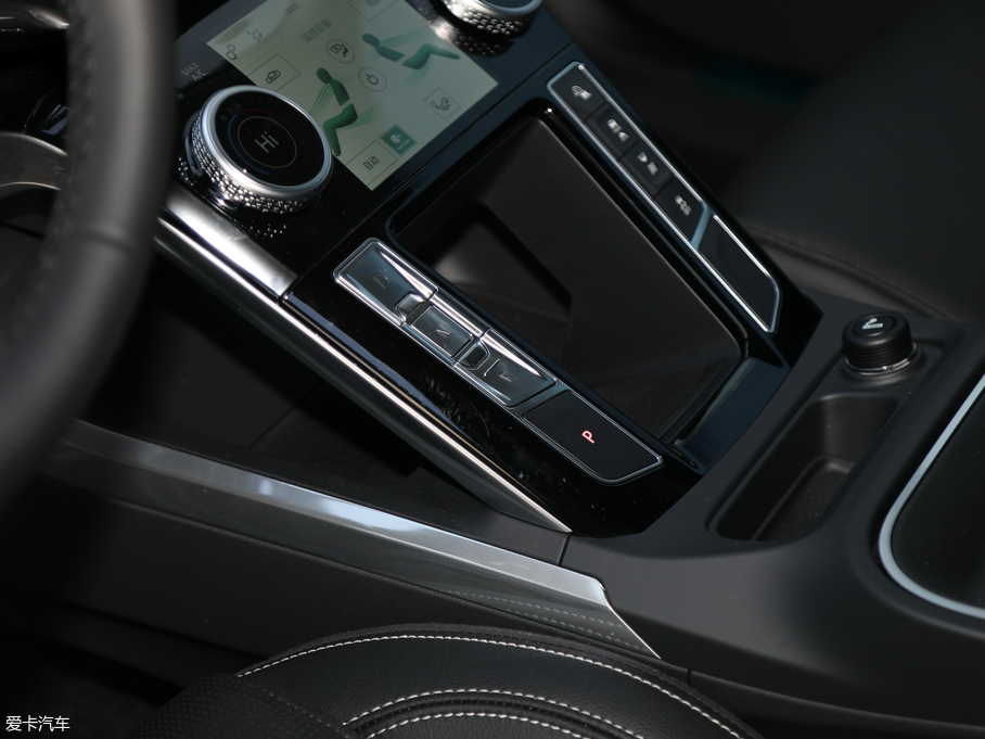 2018ݱI-PACE EV400 SE