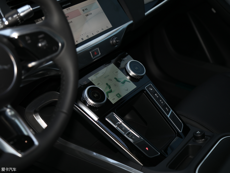 2018ݱI-PACE EV400 SE