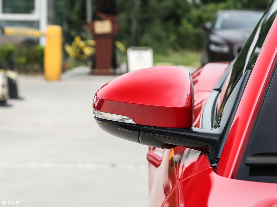 2019��ݱ�F-TYPE 2.0T Ӳ픰�