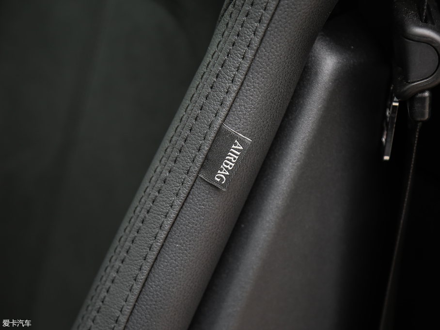 2019ݱF-TYPE 2.0T Ӳ픰