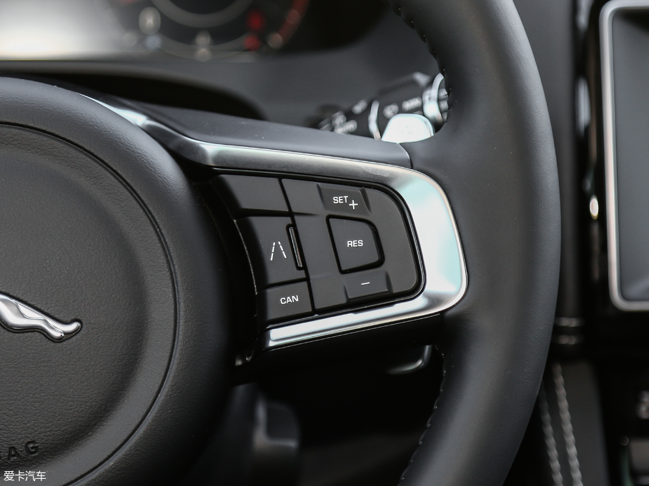 2019ݱF-PACE 2.0T R-Sport\Ӱ