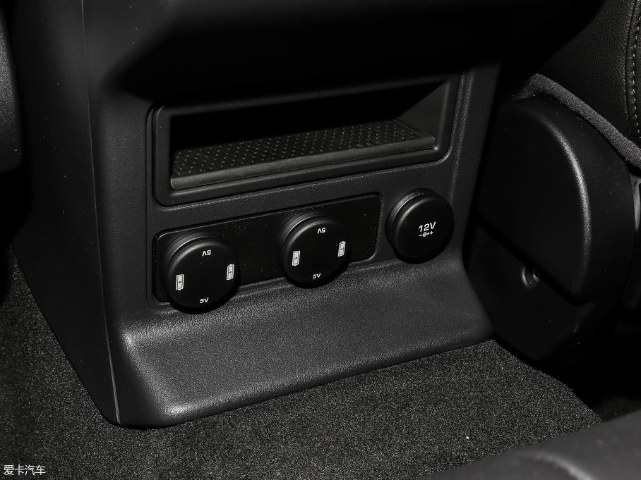 2019ݱF-PACE 2.0T 򌶼