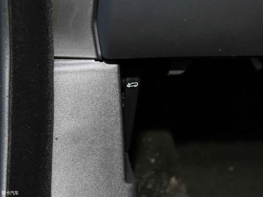 2019ݱF-PACE 2.0T 򌶼