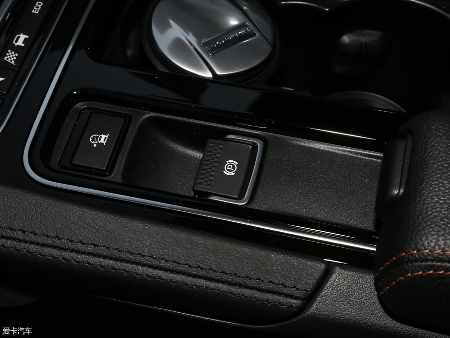 2019ݱF-PACE 2.0T 򌶼