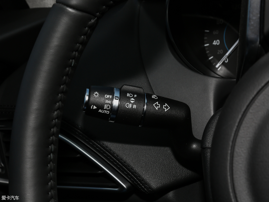 2019ݱF-PACE 2.0T 򌶼