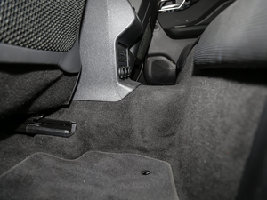 20192.0T R-Sport\Ӱ g