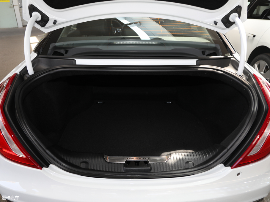 2019ݱXJ L 3.0 SC ̄հ