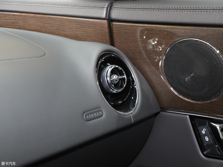 2019ݱXJ L 3.0 SC ̄հ