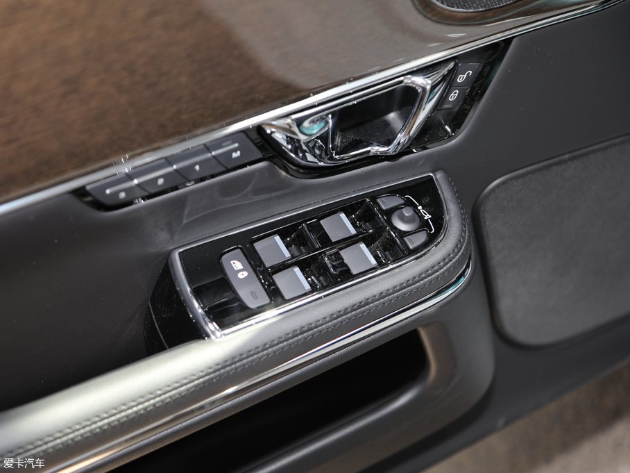 2019ݱXJ L 3.0 SC ̄հ