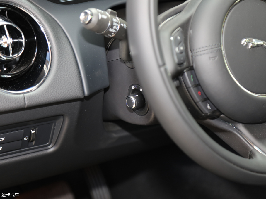 2019ݱXJ L 3.0 SC ̄հ