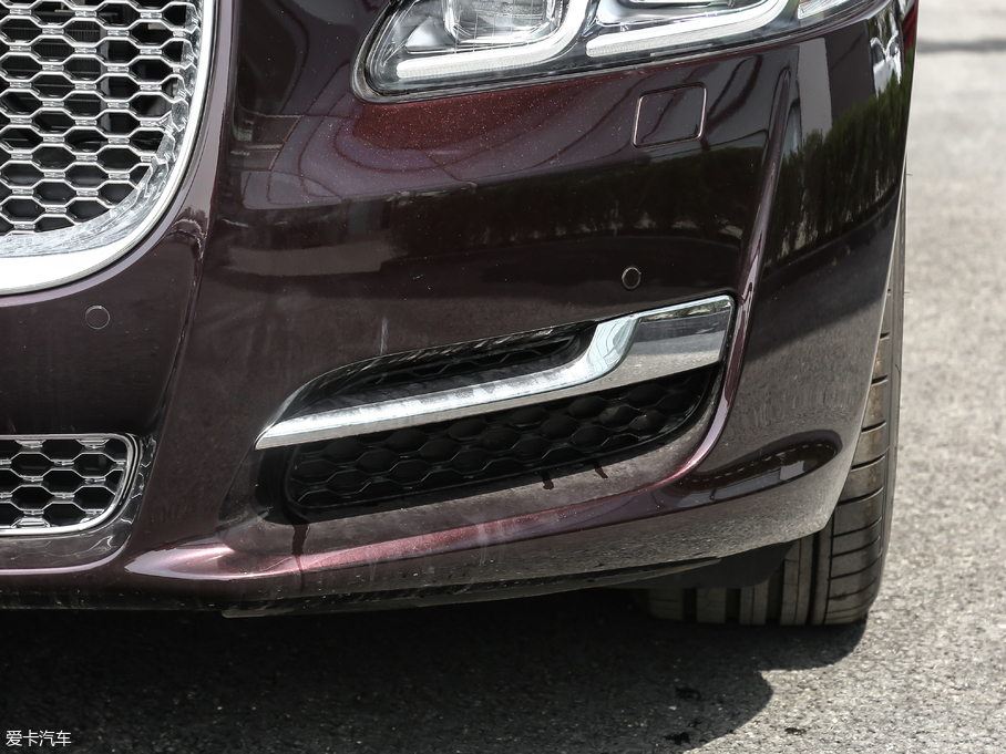 2019ݱXJ L 3.0 SC (q)̄(w)