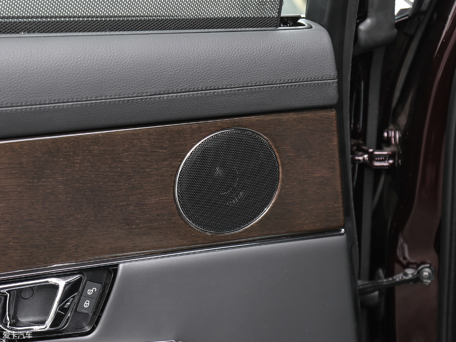 2019ݱXJ L 3.0 SC (q)̄(w)