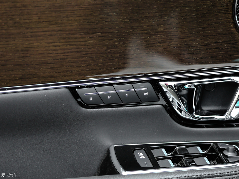 2019ݱXJ L 3.0 SC ̄հ