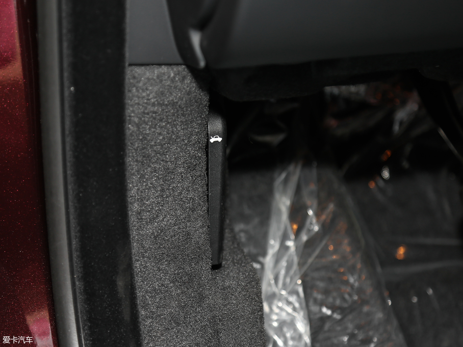 2019ݱXJ L 3.0 SC (q)̄(w)